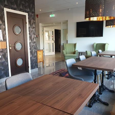 Ronneby Cityhotell ภายนอก รูปภาพ